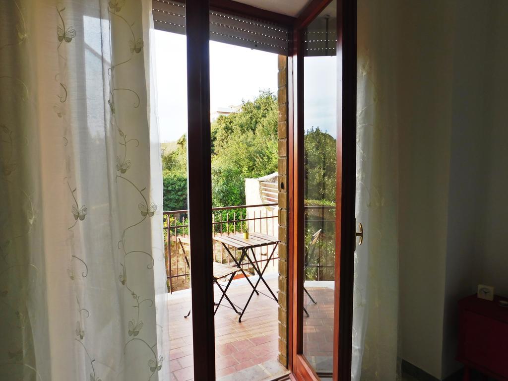 I Ventitre Passi B&B Minturno Bagian luar foto