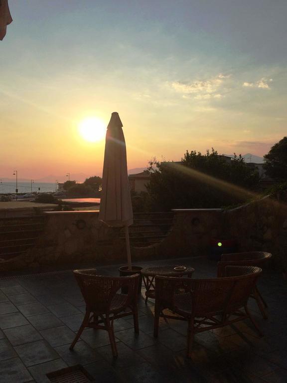 I Ventitre Passi B&B Minturno Bagian luar foto